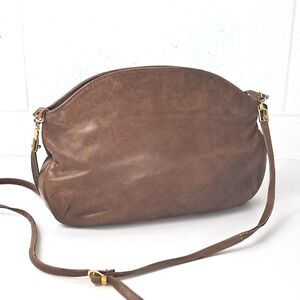 Vintage Ruth Saltz medium brown leather zip top crossbody purse